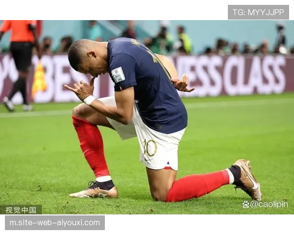 皇马快速反击体系依赖边路爆点，姆巴佩伤停催生中场前插战术