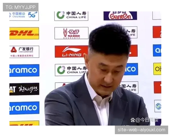 杜锋战术错配问题突出 徐杰被迫改打无球致效率骤降 杜锋战术错配问题突出 徐杰被迫改打无球致效率骤降