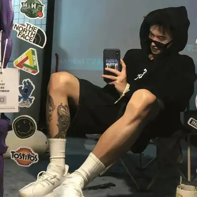 李荷